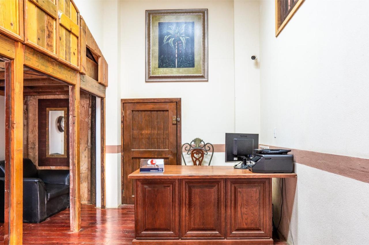 Capital O Hotel Villa Azura Tecate Eksteriør billede
